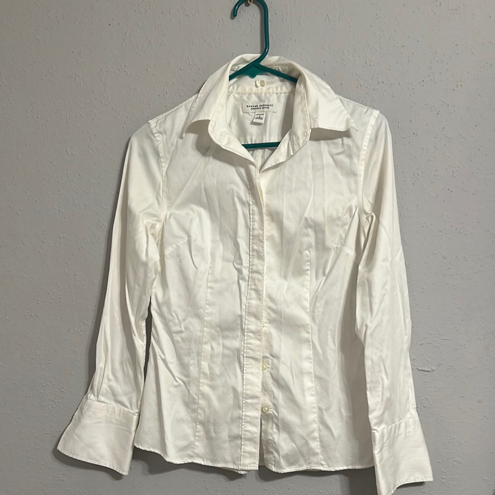 Banana Republic White Fitted Blouse
